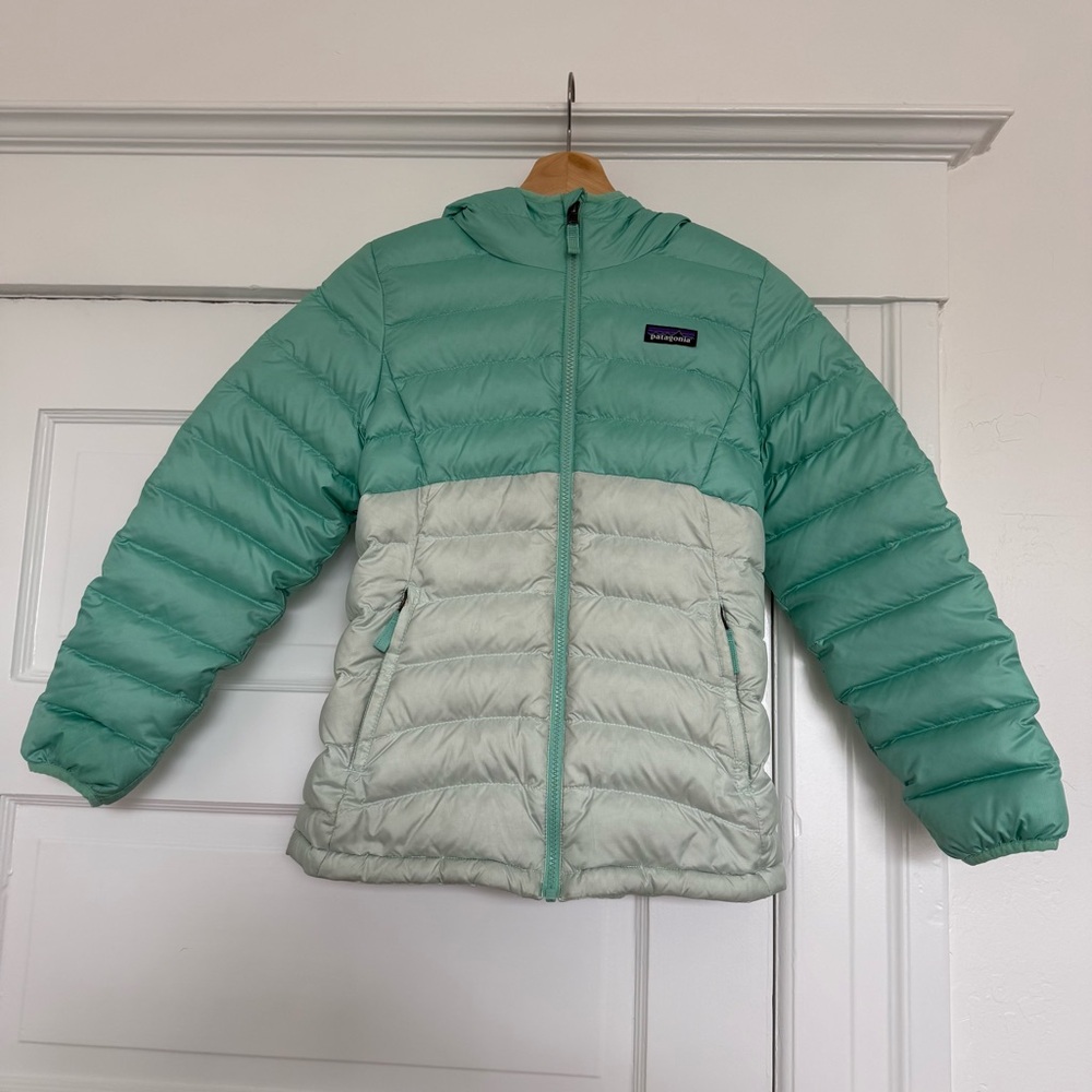 Patagonia Girls Reversible Down Sweater - Picture 2 of 11